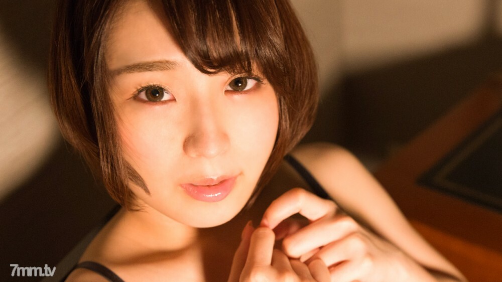 OSW-005奇闻趣事SEXTsubasa与一个整洁的漂亮女孩不雅