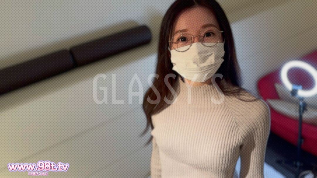 FC2PPV-4691059-可愛過ぎる日本人メガネ美女と大量潮吹き生ハメSEX│GLASSY&amp;#039;S封面图