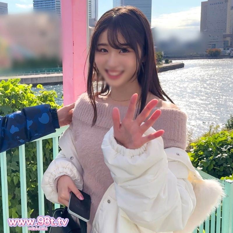 FC2PPV-4690907-【陽キャビッチ】横浜界隈騒然清楚系肉便器ふみのちゃん デカマラ”バレット封面图